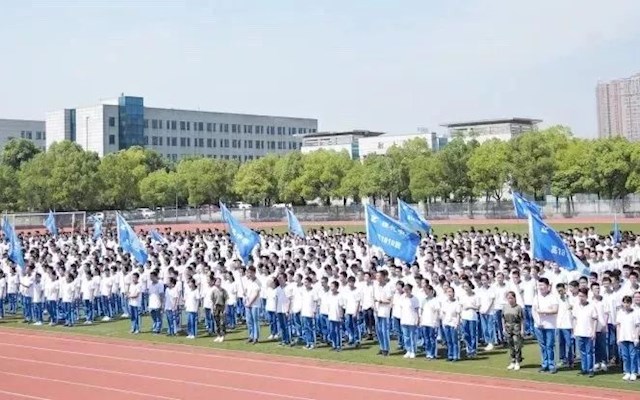 【新生你好】同是一八雅礼人，相逢正当军训时